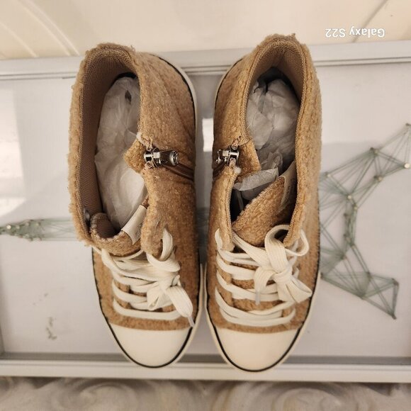 Blowfish Malibu Kimber-Hi Oxford sneakers. NIB. Size 8 - Picture 7 of 10